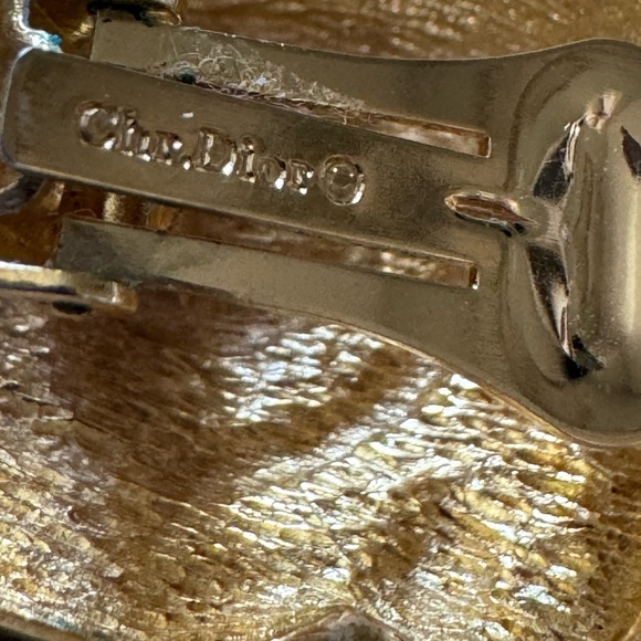 Vince vintage Dior statement, earrings Black and Gold Swirl Clip-On Earrings - Picture 3 of 8